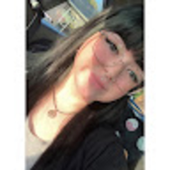 Meet your Posher, Jenna - Picture 1 of 1